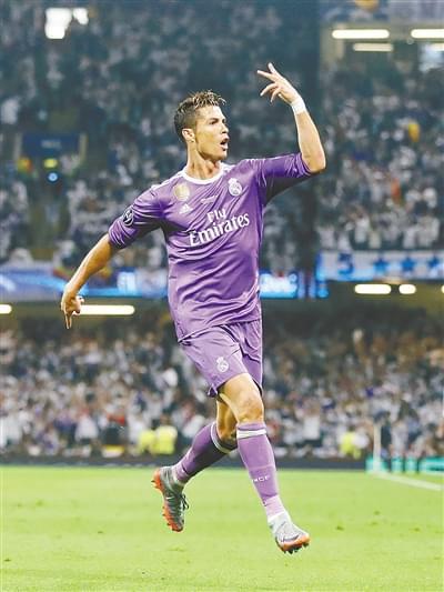 甚至在场外 甚至在场外